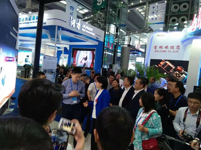 深圳高交會｜深奧圖硬科技智能儲運系統(tǒng)引領(lǐng)行業(yè)風(fēng)向標(biāo)