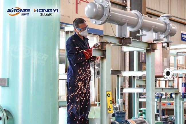 鶴管(流體裝卸臂)幾大明顯的實(shí)用優(yōu)勢(shì) 鶴管(流體裝卸臂)幾大明顯的實(shí)用優(yōu)勢(shì)